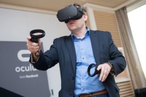Why introduce the new Oculus Quest VR headset into your business noleggiovr.it